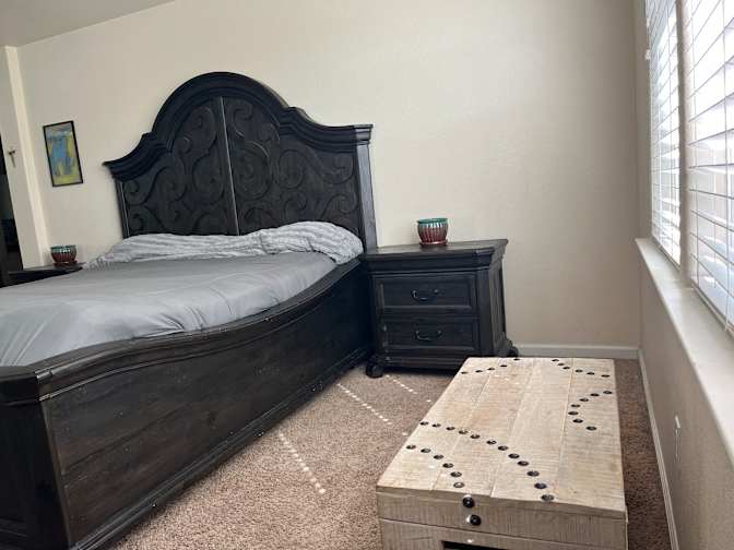 Alicia's room
