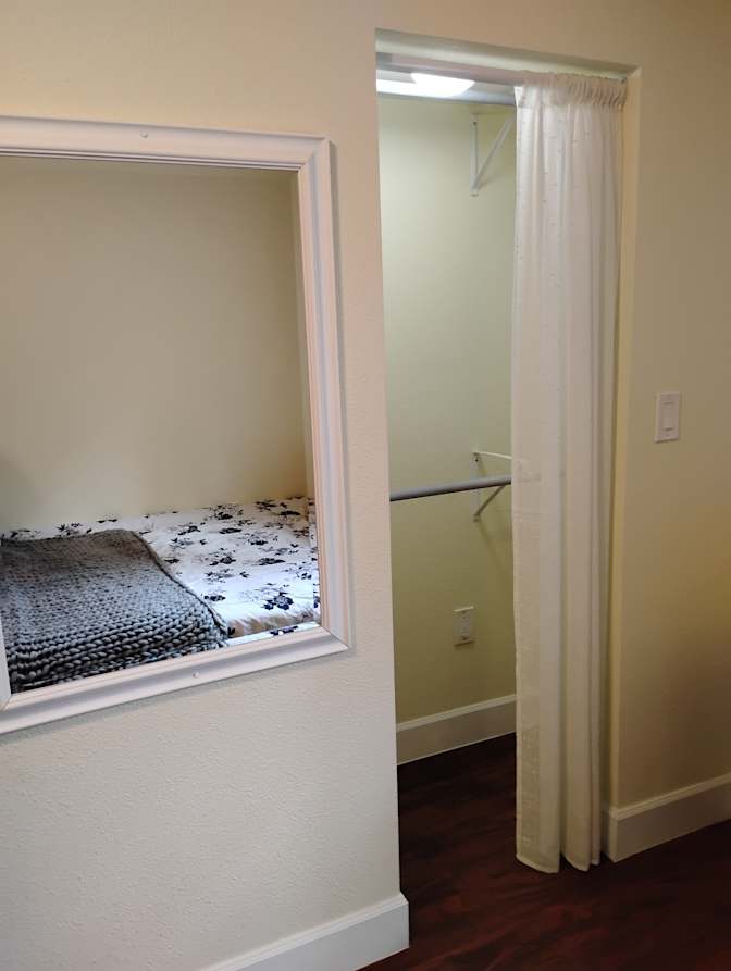 Jo's room