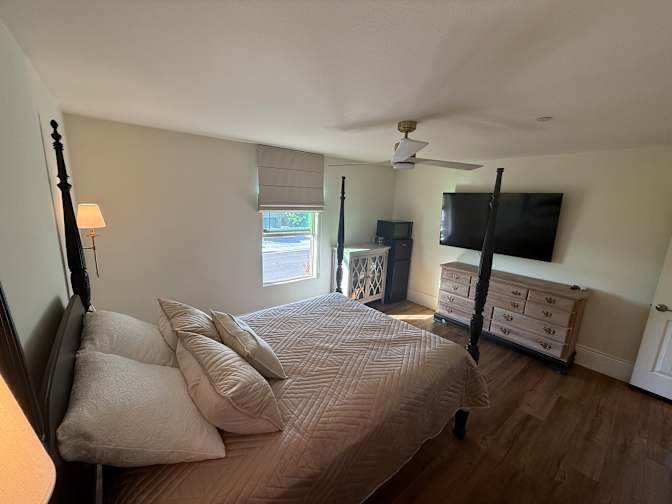 Lorena's room