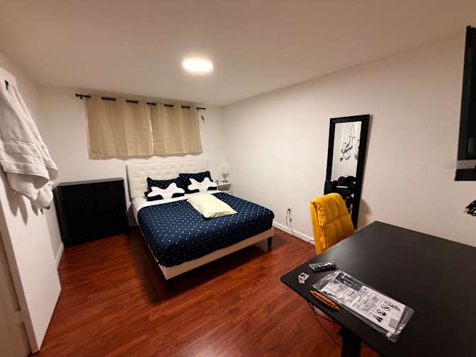 Felipe's room