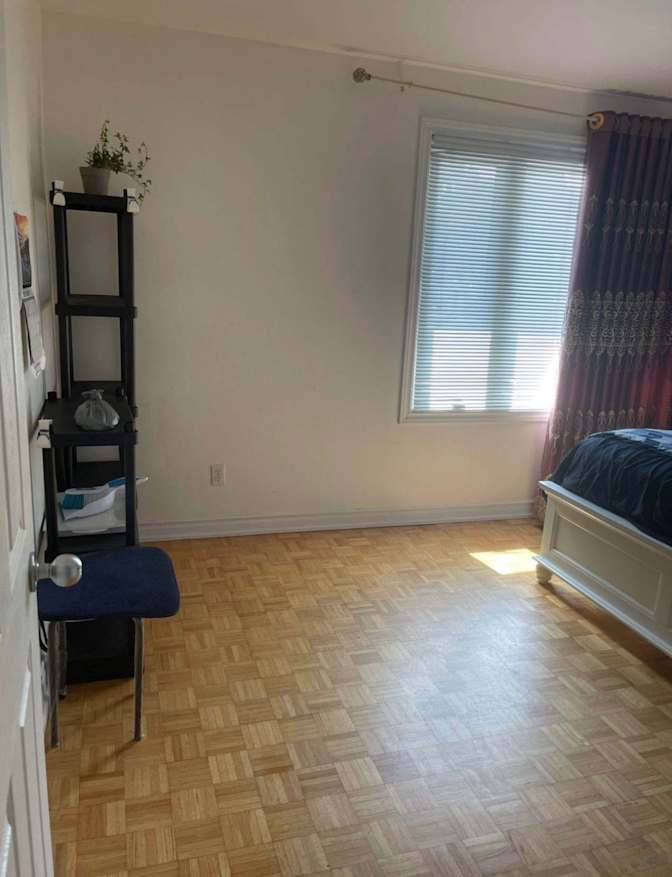 Kanu's room