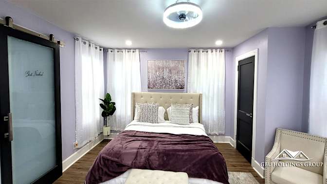 GBU Holdings Group's room