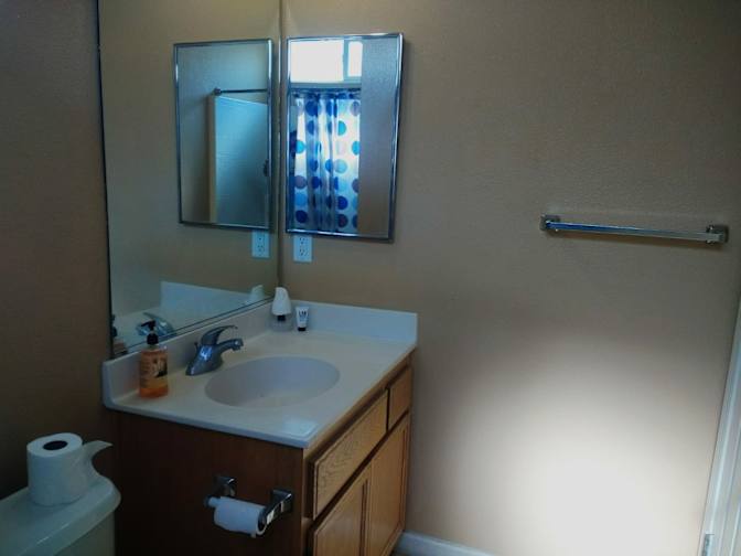 KathleenSam's room