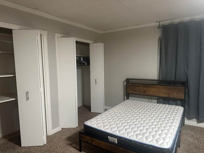 LeAndra Shepherd's room