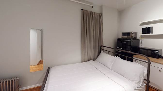 Liza's room