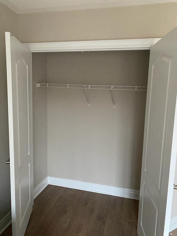 Mississauga ON's room