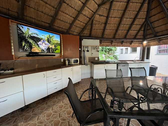 YouRooms's room