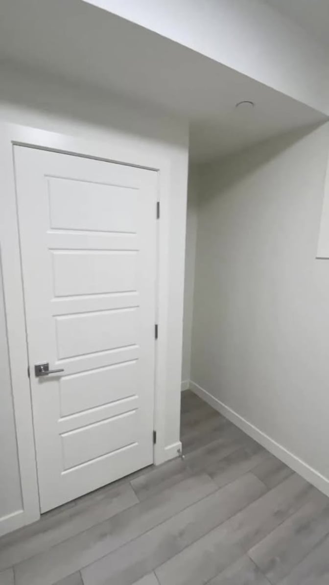 Debora's room