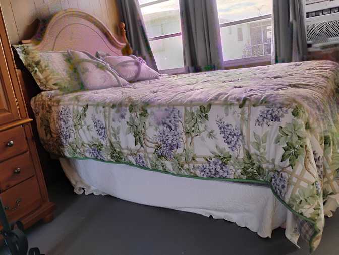 andrea's room