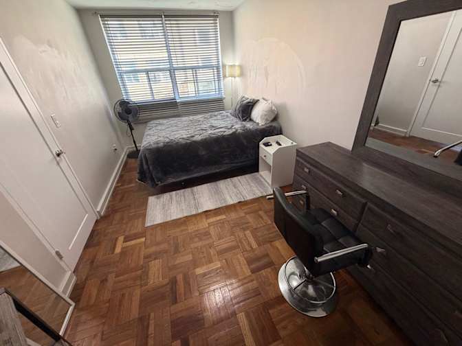 Carolina Paredes's room