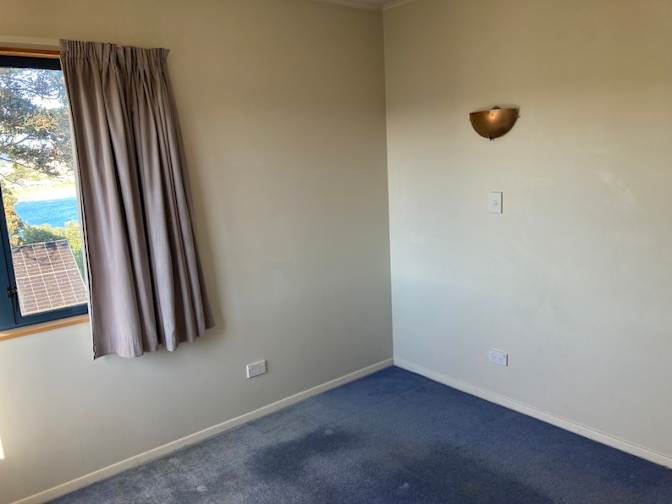 Graeme Ebbett's room