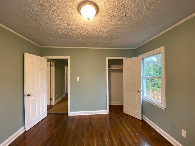 Alcove Rooms's room