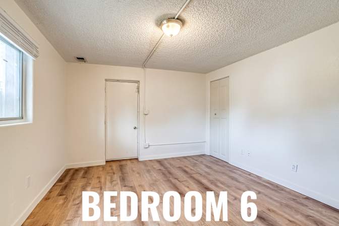 HomeCrew's room