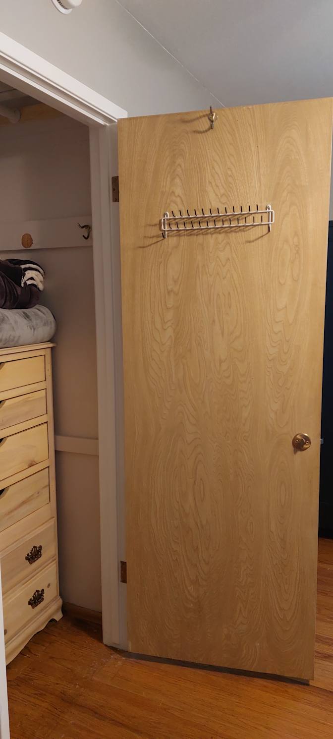 RHONDA's room