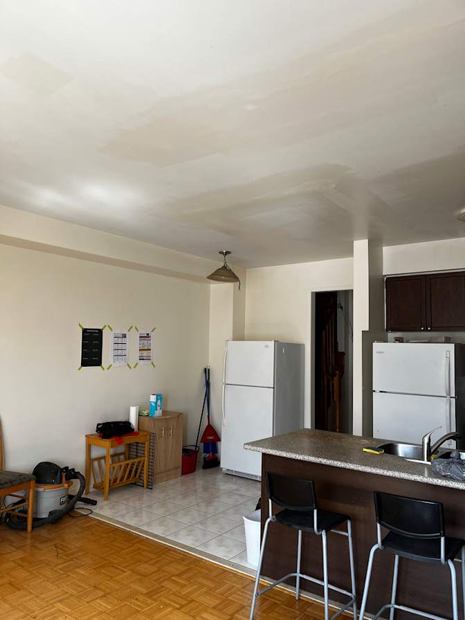 Henry Nguyen's room