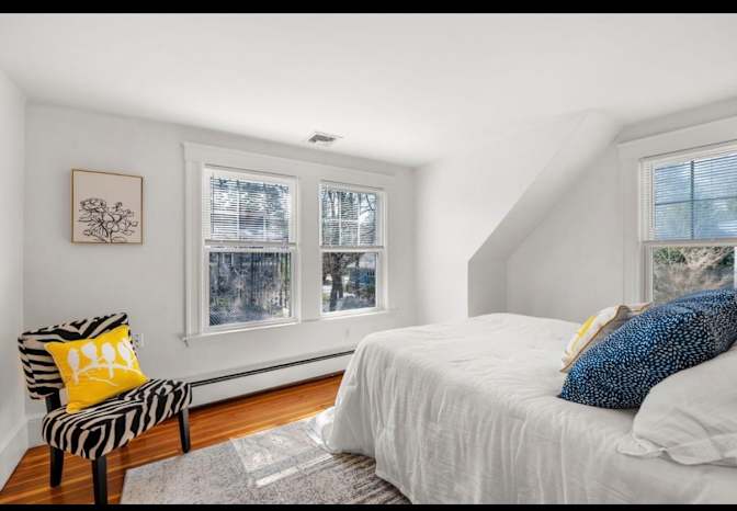 Angelo's room