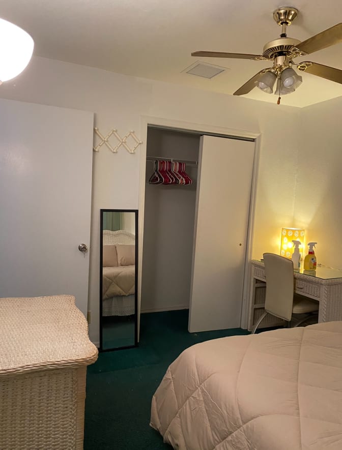 Deon's room