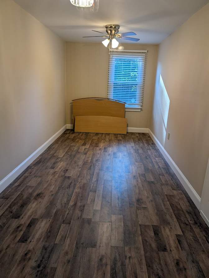 Alcove Rooms's room