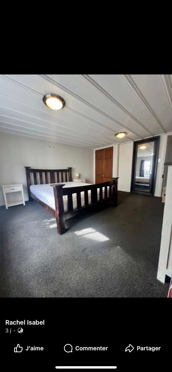 Léonie's room