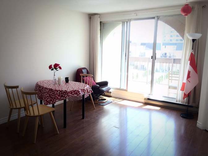 Weina's room