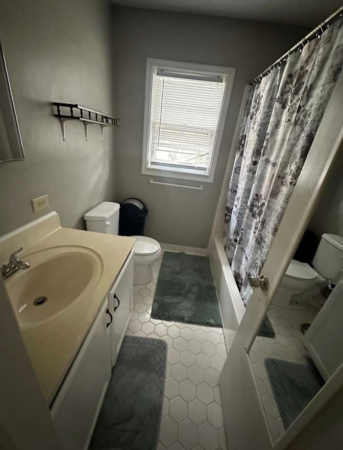 Felix's room
