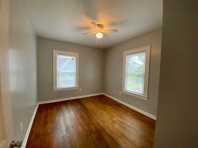 Alcove Rooms's room