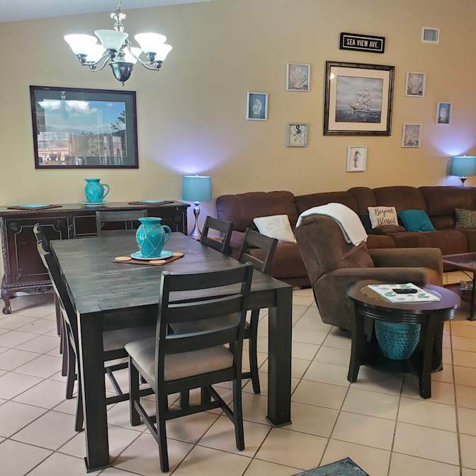 Jason Bryan, Realtor's room