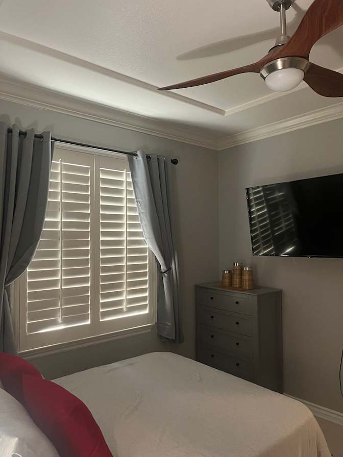 Joy’s  Rentals's room