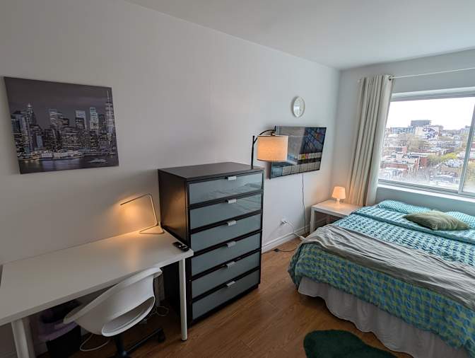 Serdar's room