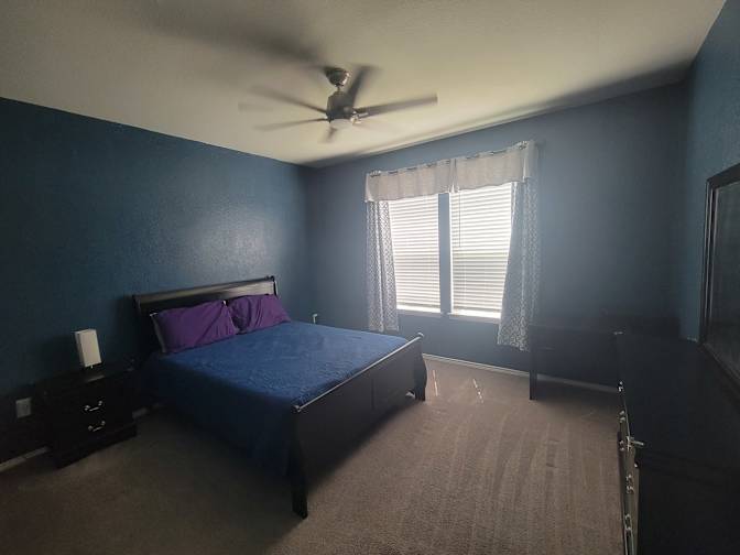 Efrain's room