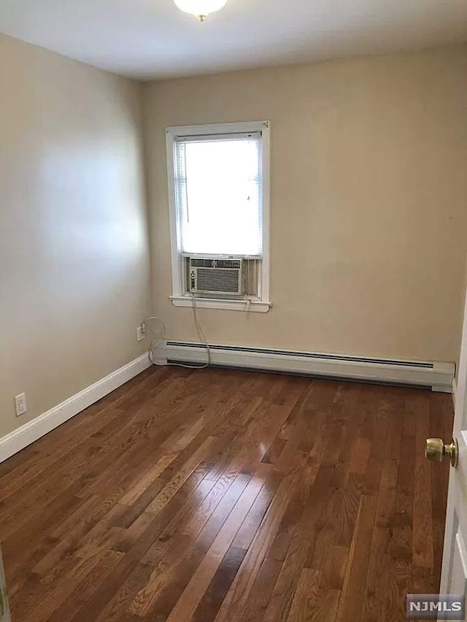 Caroline's room