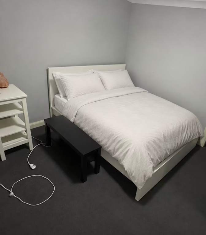 Caroline's room