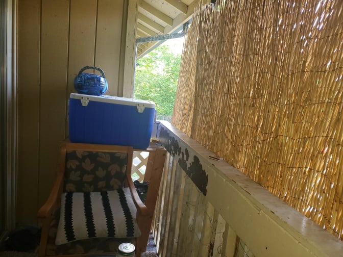 Farmer J's room