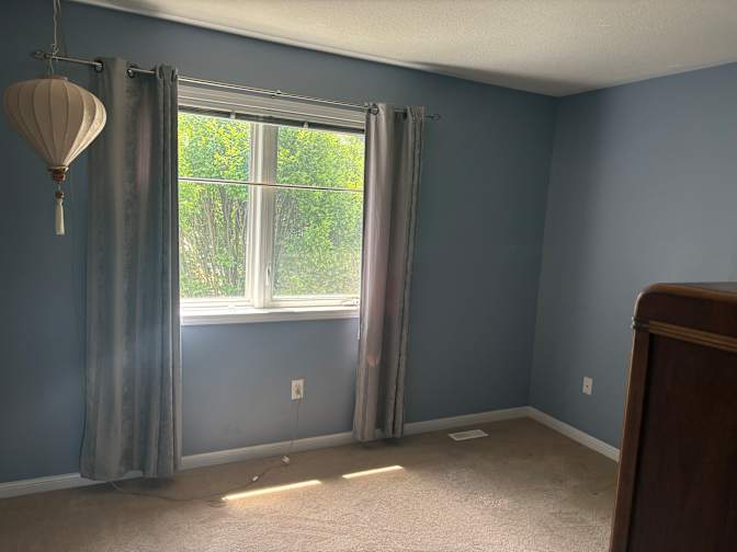 Sandra G's room