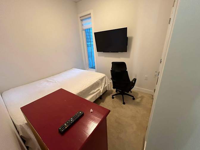 Hannah's room