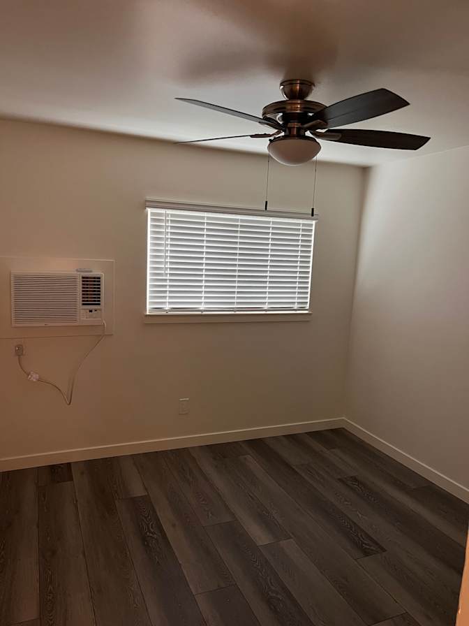 Elton's room