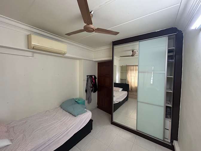 Suresh N's room