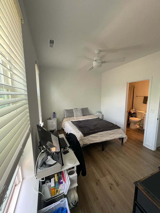 rachel brown's room