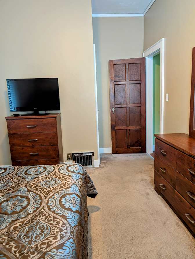 Dan's room