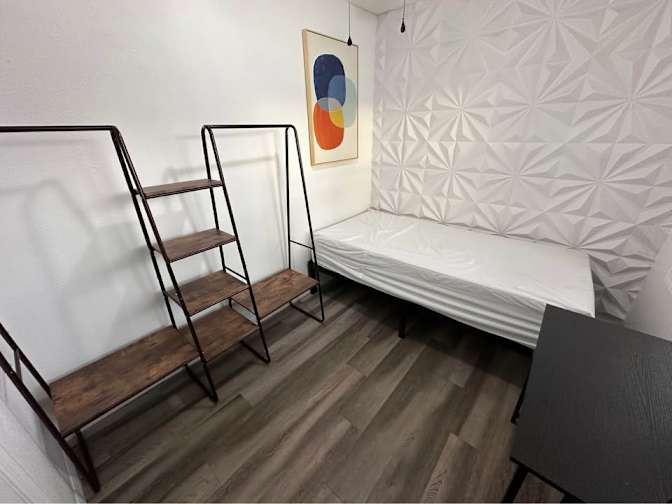 Juan Gomez's room