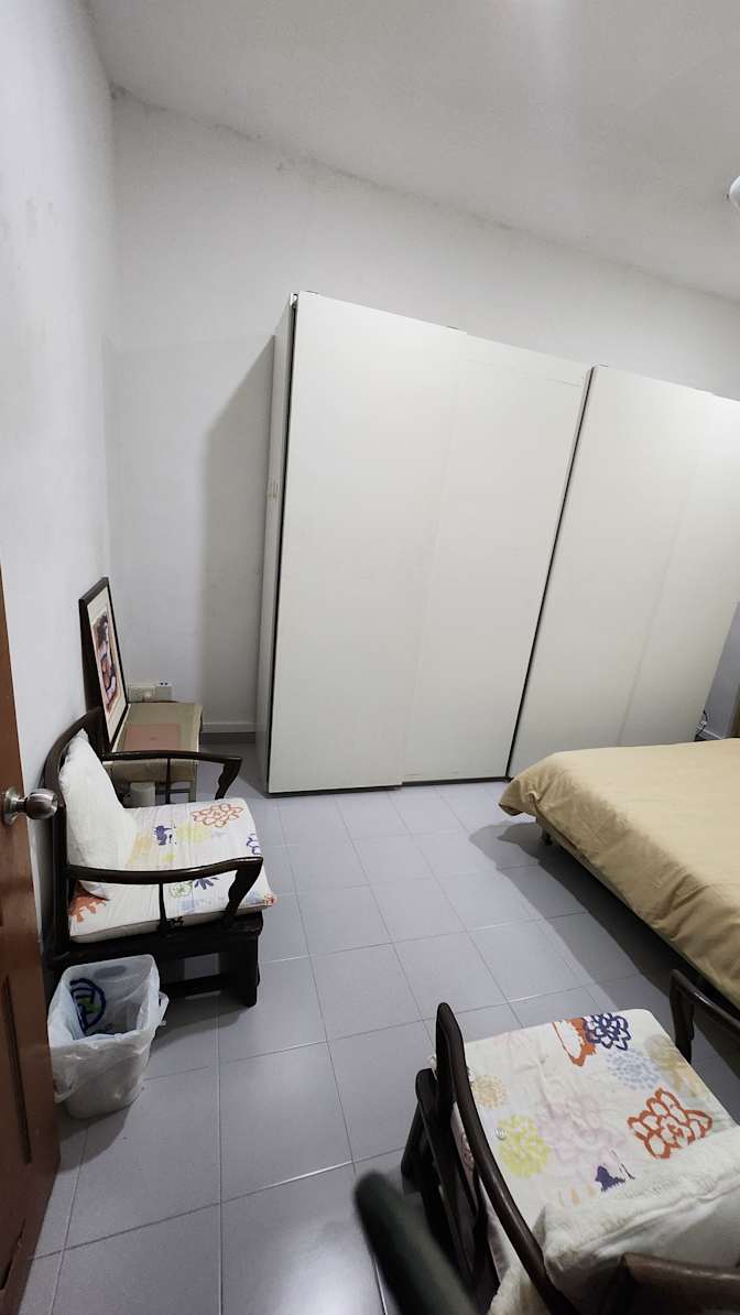 Daiz's room