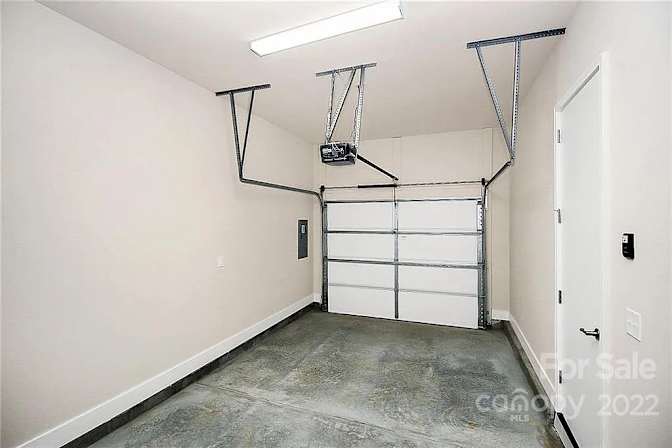 Alcove Rooms's room