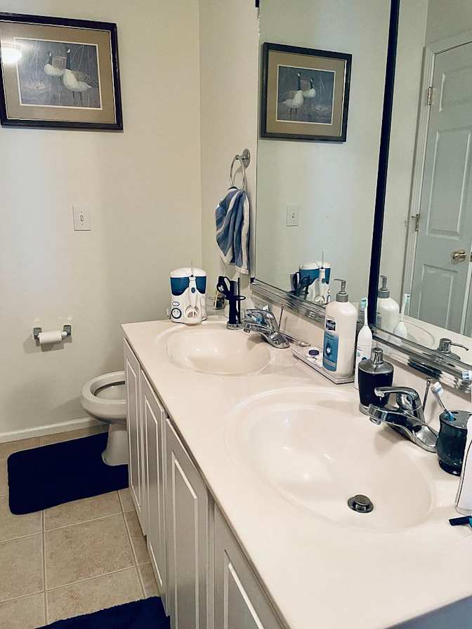 Alcove Rooms's room