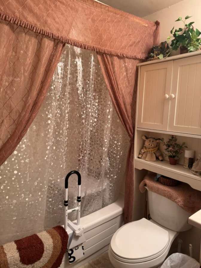 Linda's room