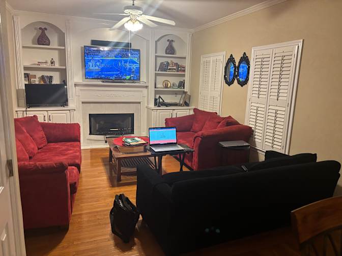 GEORGE's room