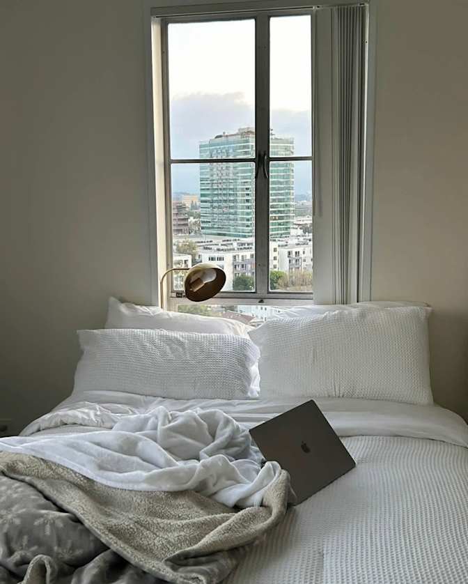 Shelton Taylor's room
