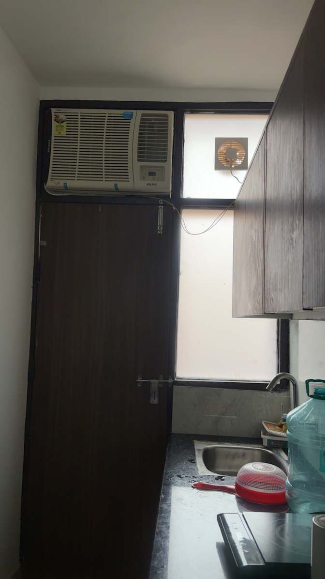 Shreya Agarwal's room