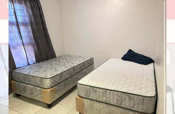 Cameren Hendricks's room