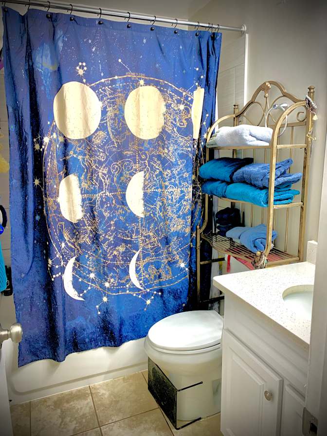 Female Roomate's room