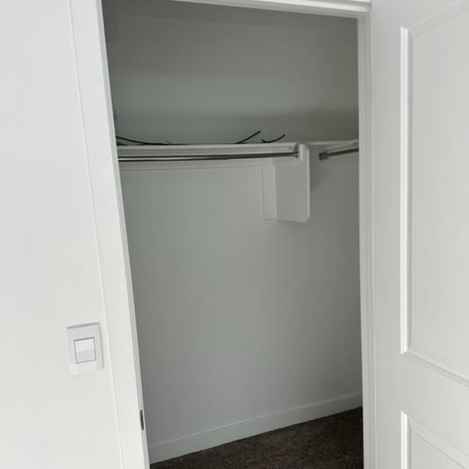 Mercedes's room